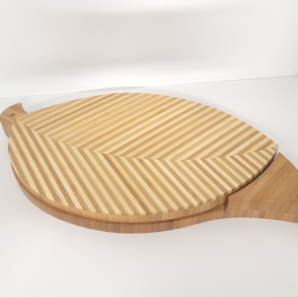 20" Bamboo Staved Cutting Board CheeseServing Platter Leaf Shaped Hidde - Picture 3 of 11
